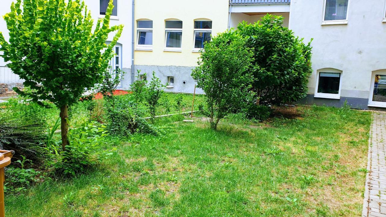 Room In City Center Halle With Shared Bathroom & Kitchen - Free Wifi, Netflix, Ipad & Ground Floor Exterior foto
