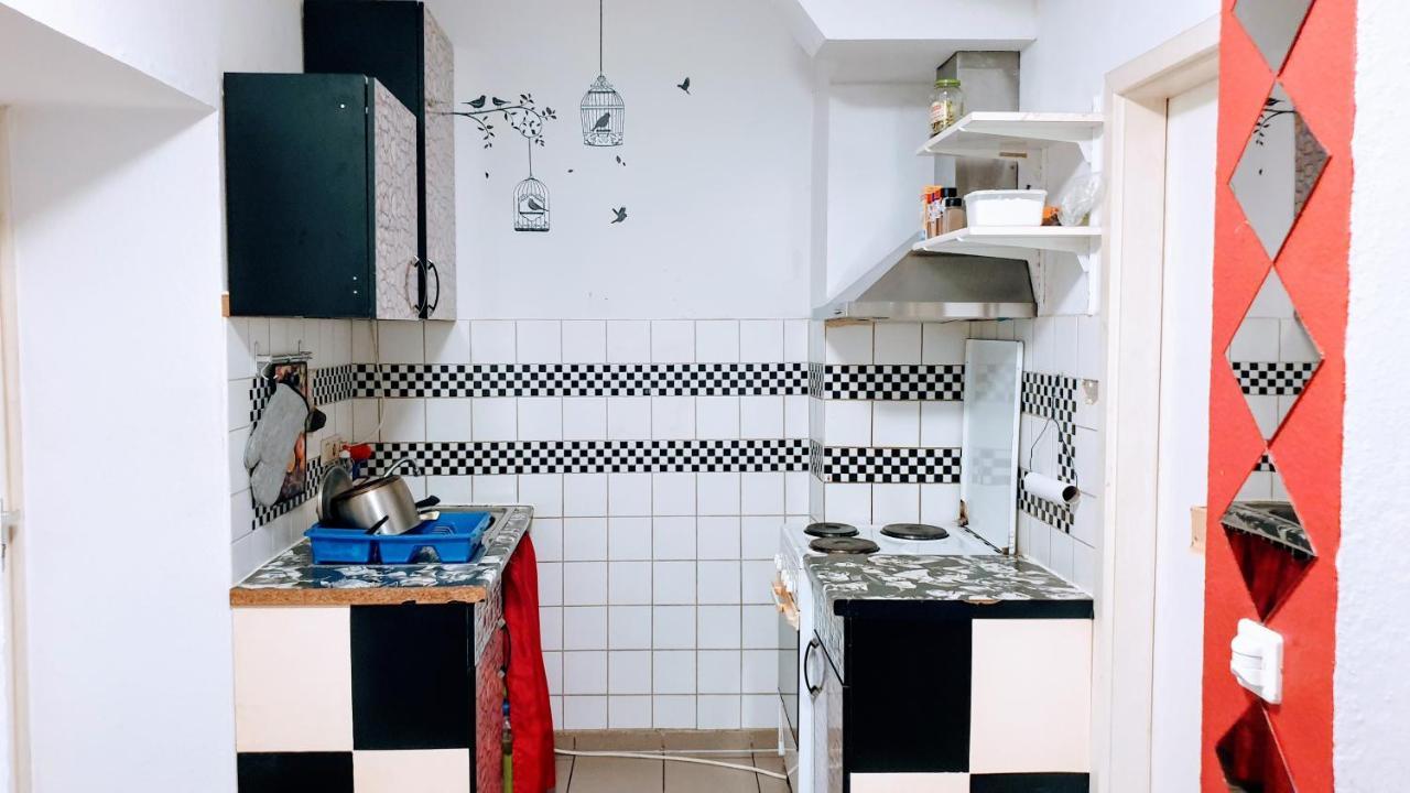 Room In City Center Halle With Shared Bathroom & Kitchen - Free Wifi, Netflix, Ipad & Ground Floor Exterior foto